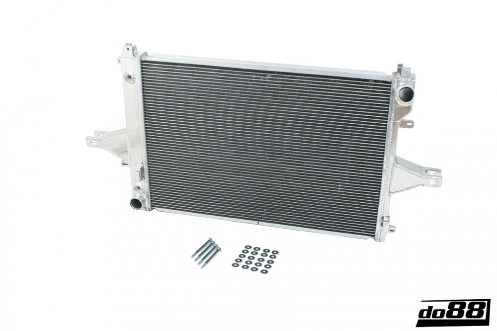 Volvo S60 R V70 R S80 99-08 Radiator in the group By vehicle / Volvo / Diesel engines / S60 S80 V60 V70 XC60 XC70 XC90, P2 (2005-2009) at do88 AB (WC-210-Man)