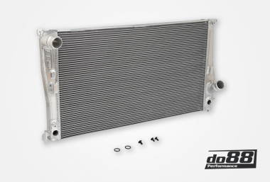 BMW 135i 335i 35i N54 N55 Automatisk  2007-2013 (E9X E82 E89) Radiator/Vannkjøler