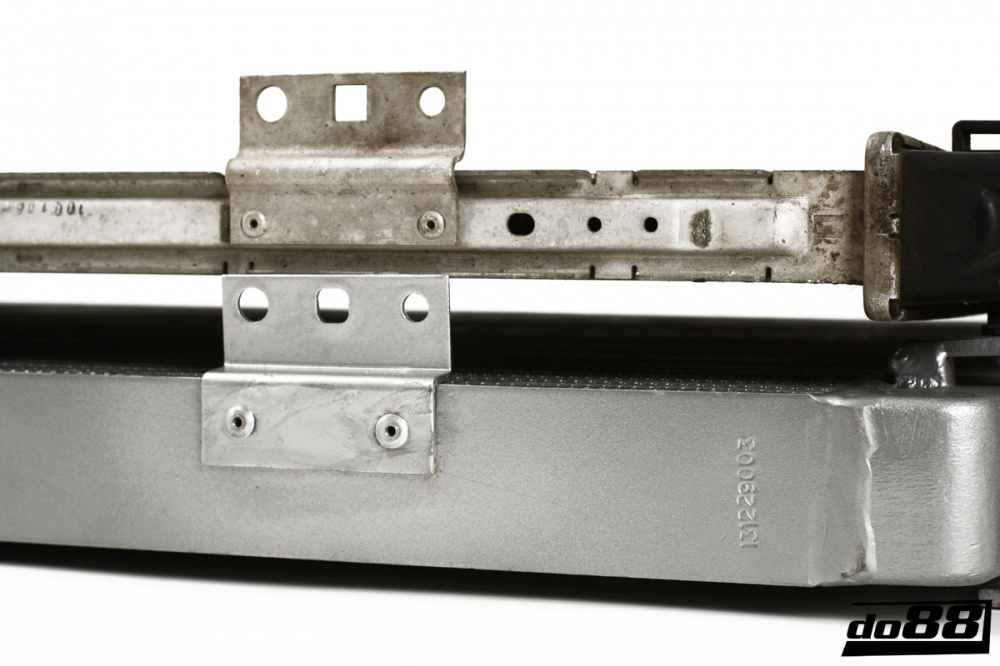 SAAB 9-3 2.8t V6 2006- Intercooler SAAB 9-3 2.8t V6 2006- Intercooler