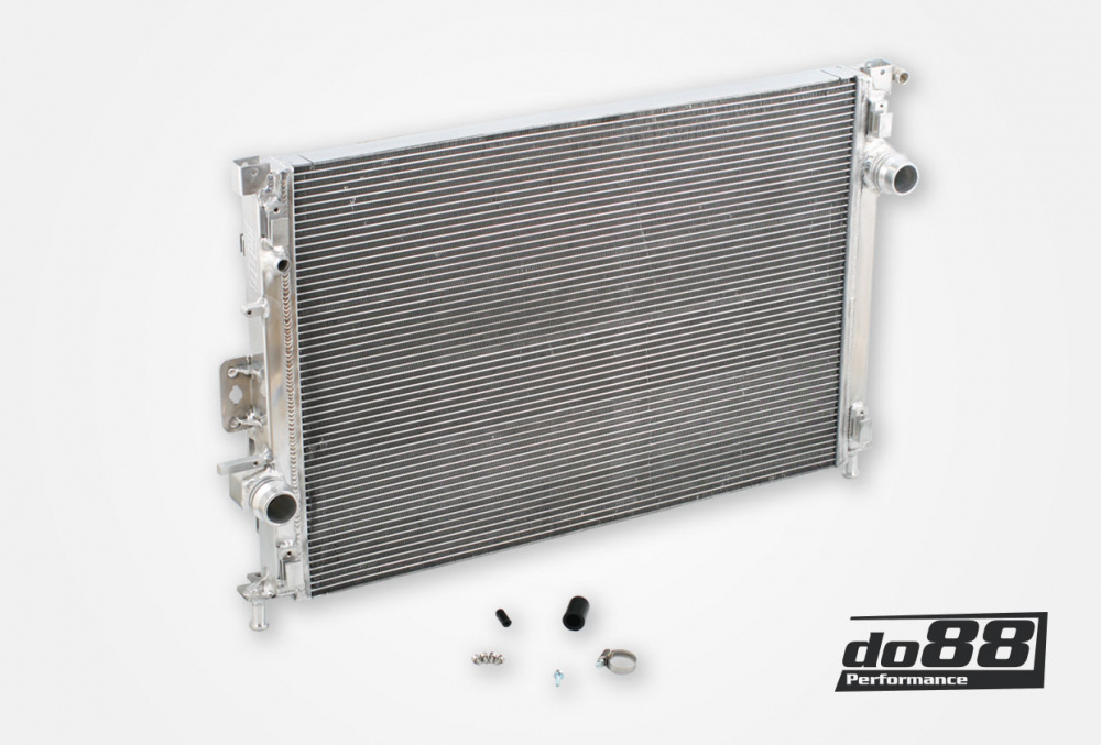Volvo V40 S60 V60 XC60 V70 XC70 S80 Radiator in the group By vehicle / Volvo / V70 S80 XC70, P3 (2008-2016) at do88 AB (WC-340)