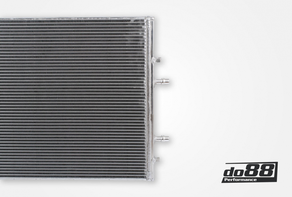 BMW F8X M2C M3 M4 Front Intercooler Vattenkylare