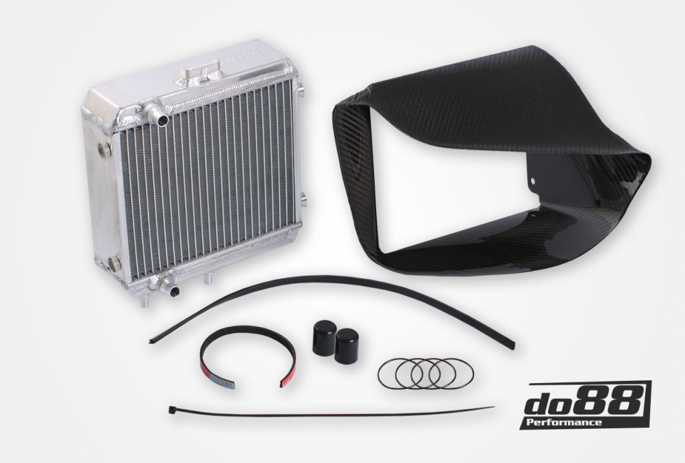 BMW F8X M3 M4 Side mounted Intercooler Radiator in the group By vehicle / BMW / F80 F82 F87, S55 (M2C M3 M4) at do88 AB (WC-360)